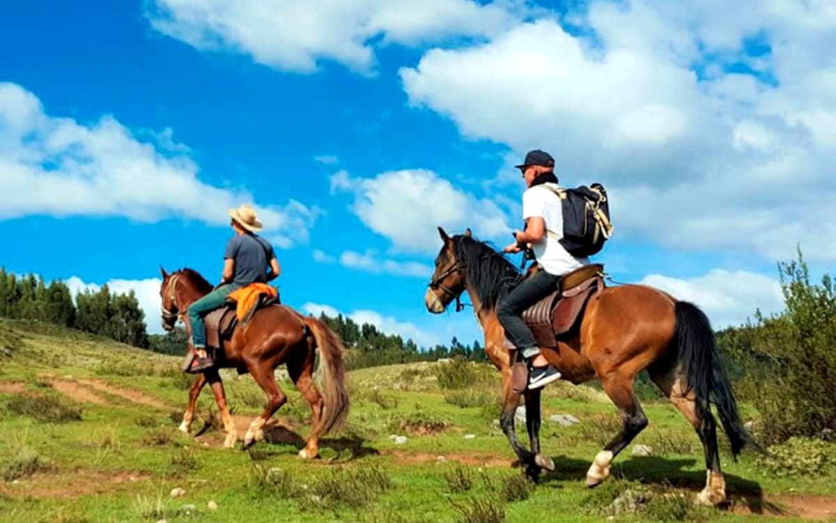 Paseo-a-Caballo-en-Sacsayhuaman